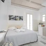 فندق Ostria 2*