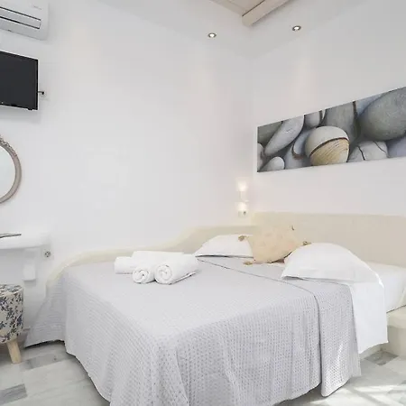 Ostria فندق