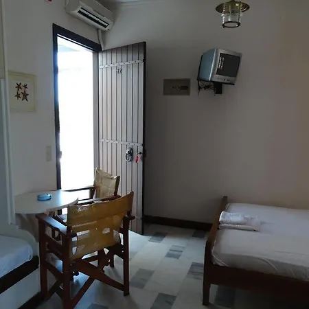 فندق Ostria 2*